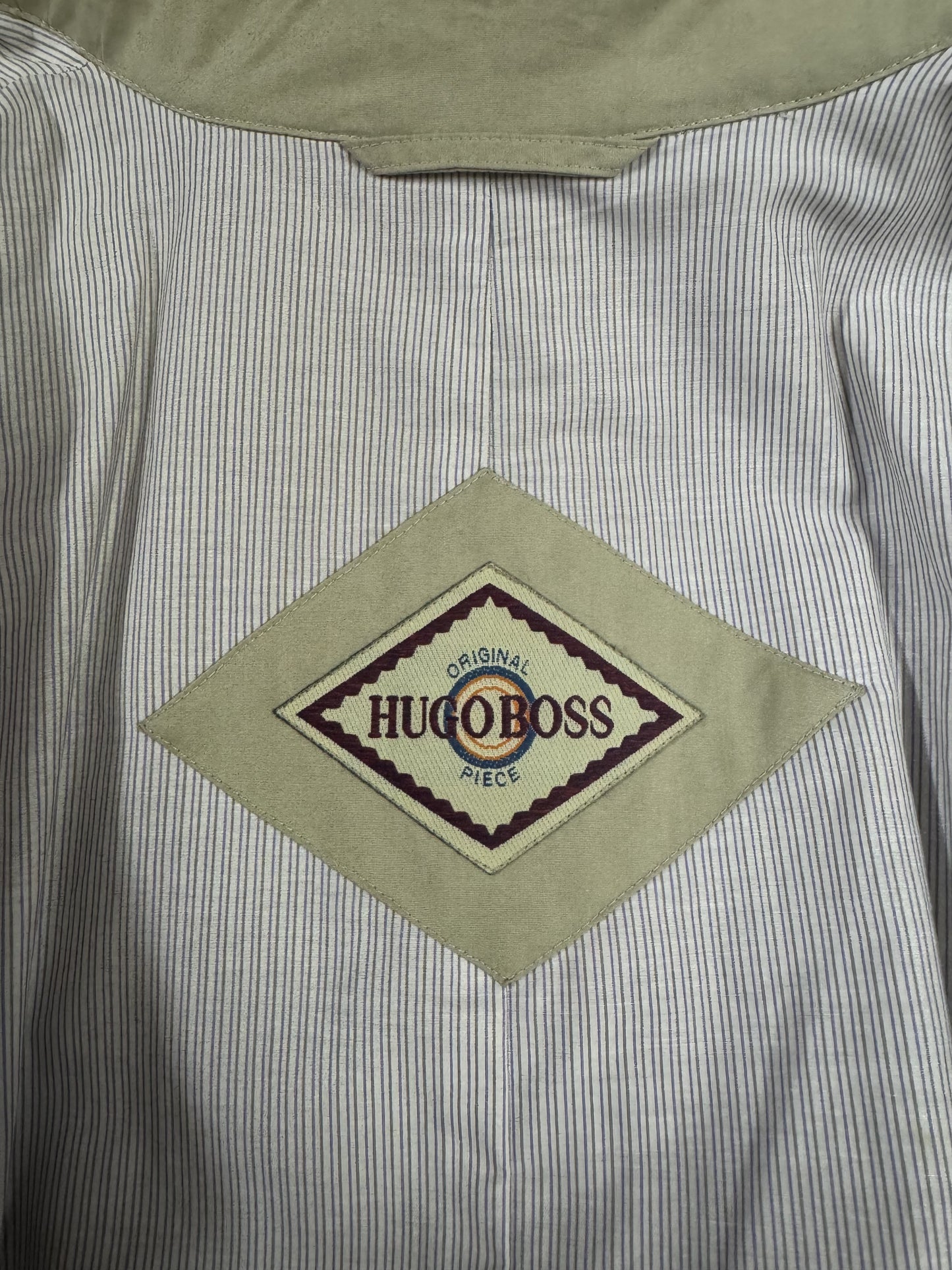 Trench Vintage Hugo Boss Beige in Cotone
