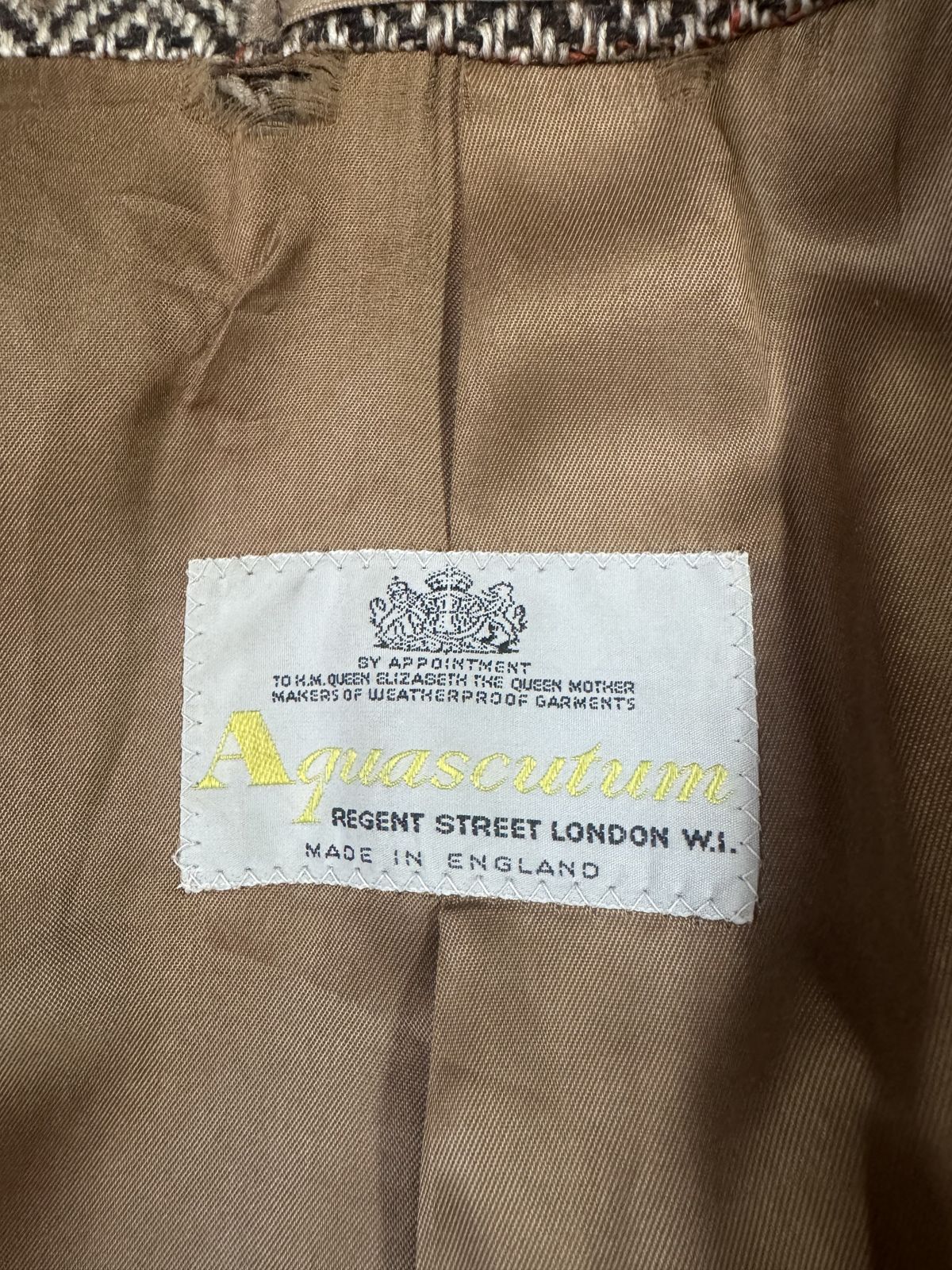 Cappotto Aquascutum in tweed spina di pesce