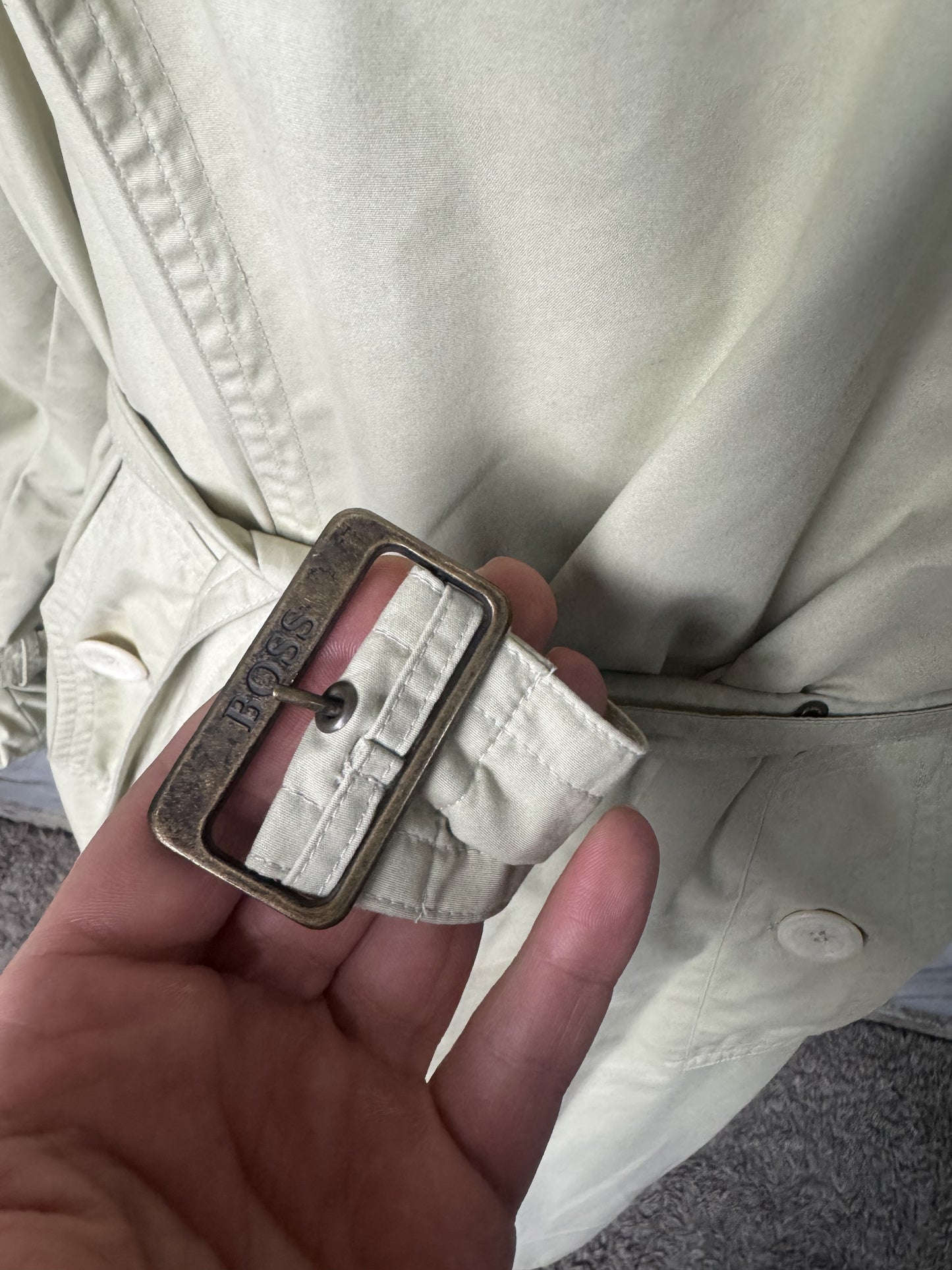 Trench Vintage Hugo Boss Beige in Cotone
